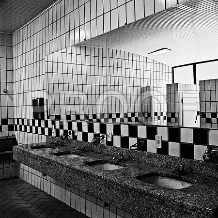2527_FM_BW_SQ_FOUR_STADIUM_BRAZIL_2004