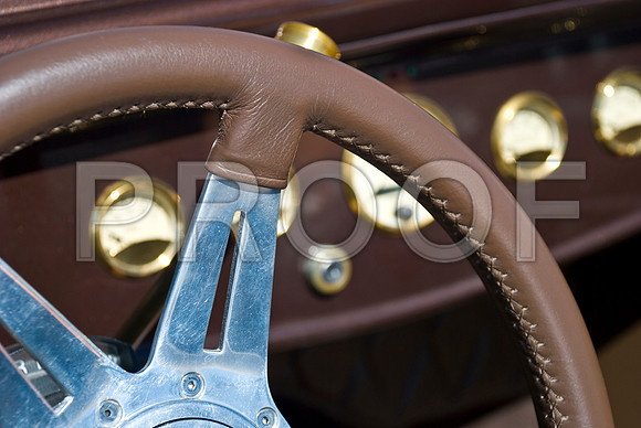 264651519_brown steering wheel