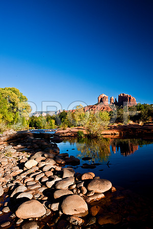 20081023_DVD76_DG_USA_Sedona_5L8Y7585_full_blead