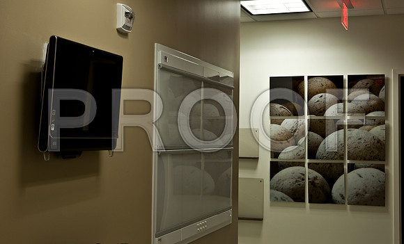 4937_DG_Dr_Amos_Clinic_Instalation_West_Palm_Beach_FL_2010_IMG_0067