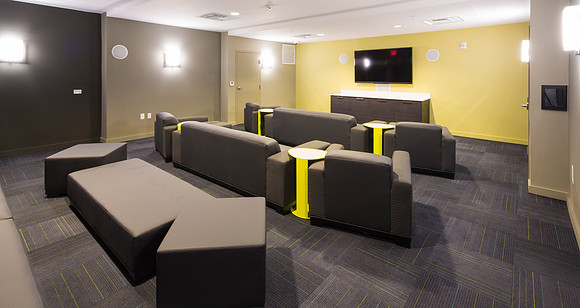 FIU_PLAZA II