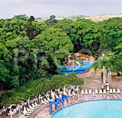 2556_FM_COLOR_SQ_HOTEL_BURBON_FOZ-DE_IGUAZO_BRAZIL_2004