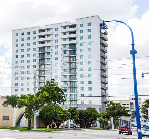 FIU_PLAZA II
