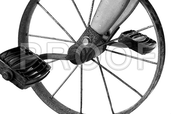 276373028_bw bicycle wheel