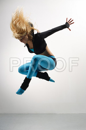 4965_DG_KANITI_ME_SUTT_12640984