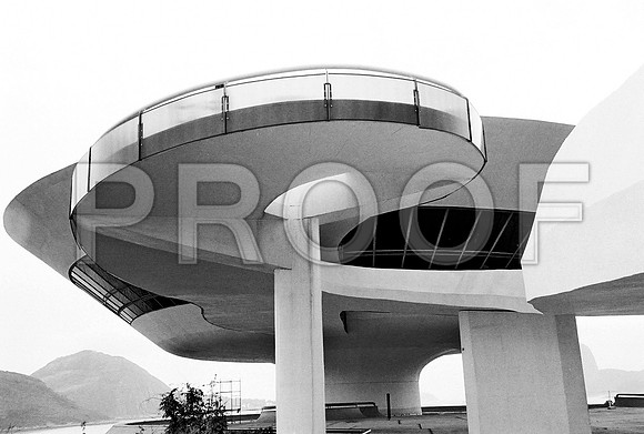 _MIDTOWN_0008133-R1-E002_Brazil_full_blead