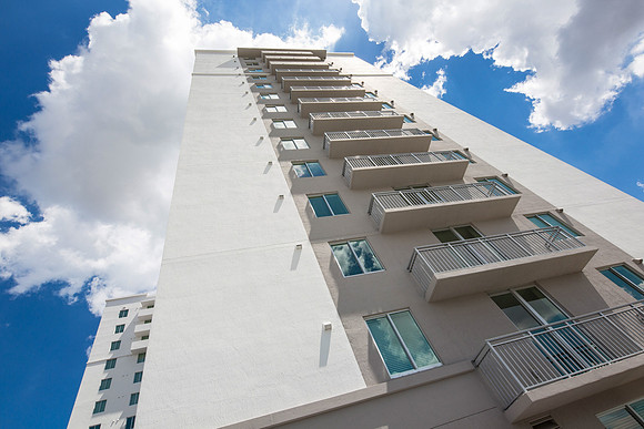 FIU_PLAZA II