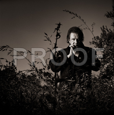 Cash_Johnny_BW_Field_MGPfrt