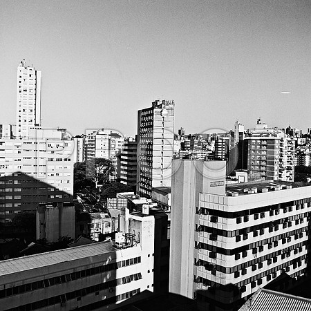 2591_FM_BW_SQ_PORTO_ALEGRE_BRAZIL_2004_5