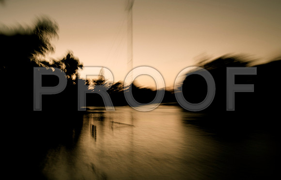 160844000_lake blur sepia