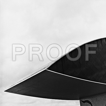 2587_FM_BW_SQ_PORTO_ALEGRE_BRAZIL_2004_6